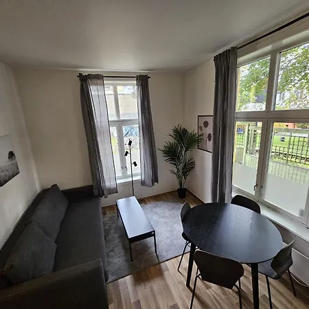 Gruenerlokka Shared Apartment *