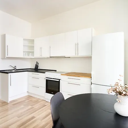 Gruenerlokka Shared Apartment *