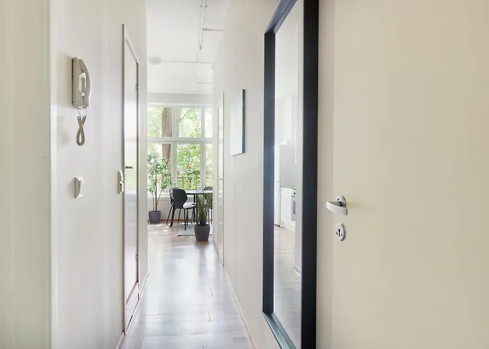 Daire Gruenerlokka Shared *